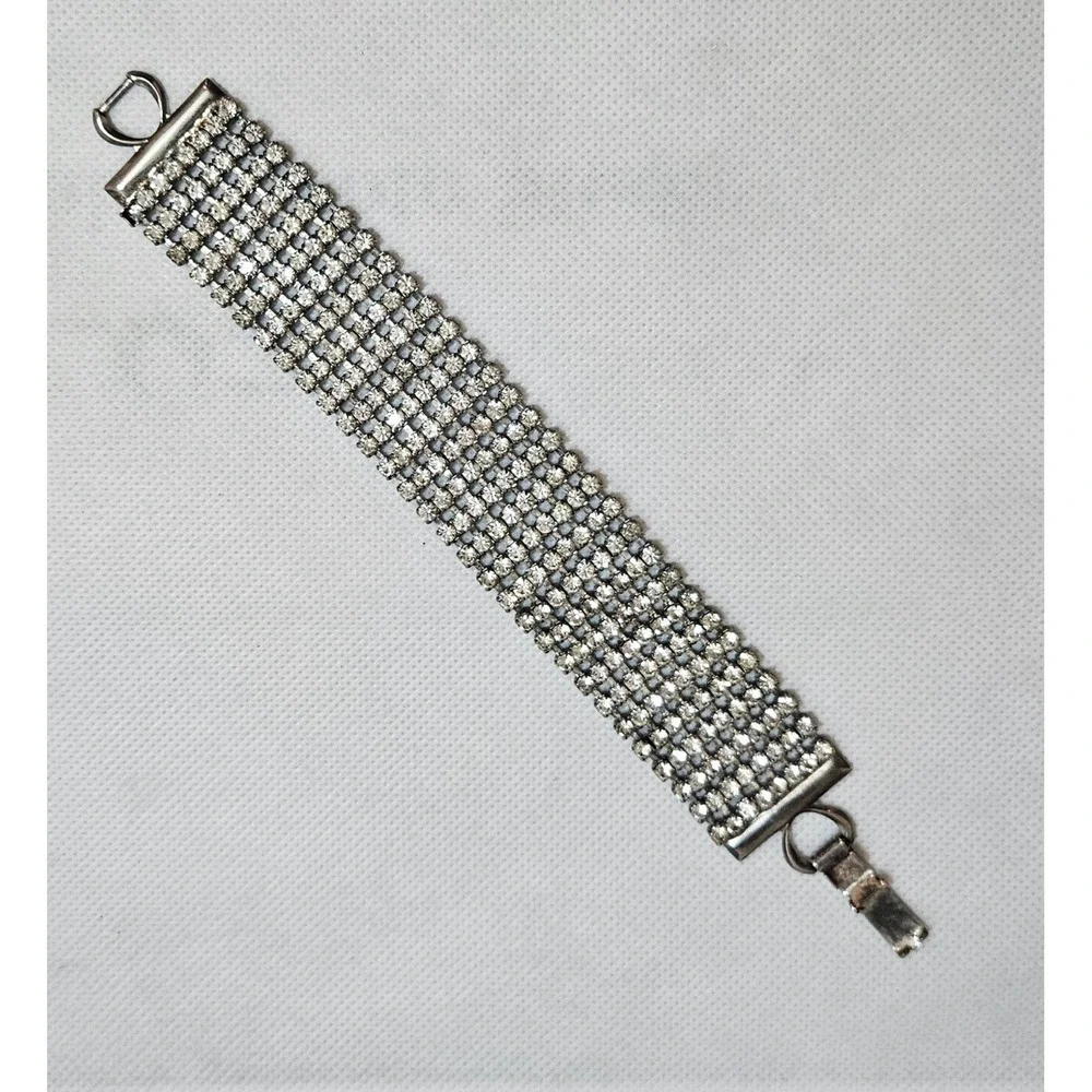 Vintage Silver Tone Clear 8 STRAND Rhinestone Bracelet -‎ GLAMOUROUS!